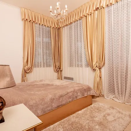 The Golden Nest - 3 Bedroom Family Mountain *