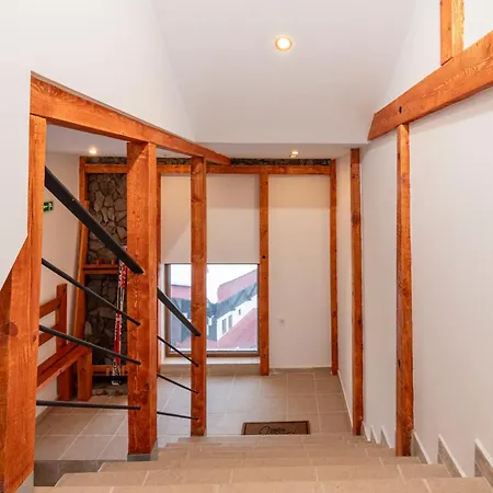 Апартаменты The Golden Nest - 3 Bedroom Family Mountain Пампорово